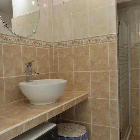 Le Grau D'agde, 1 Piece, 4 Personnes - Fr-1-249-229 *